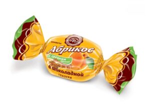 Конфеты Абрикос в шоколадной глазури с миндалем 3кг. (Микаелло)